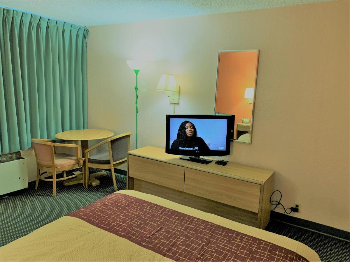 Red Carpet Inn & Suites Lima -Listing Partner Екстериор снимка