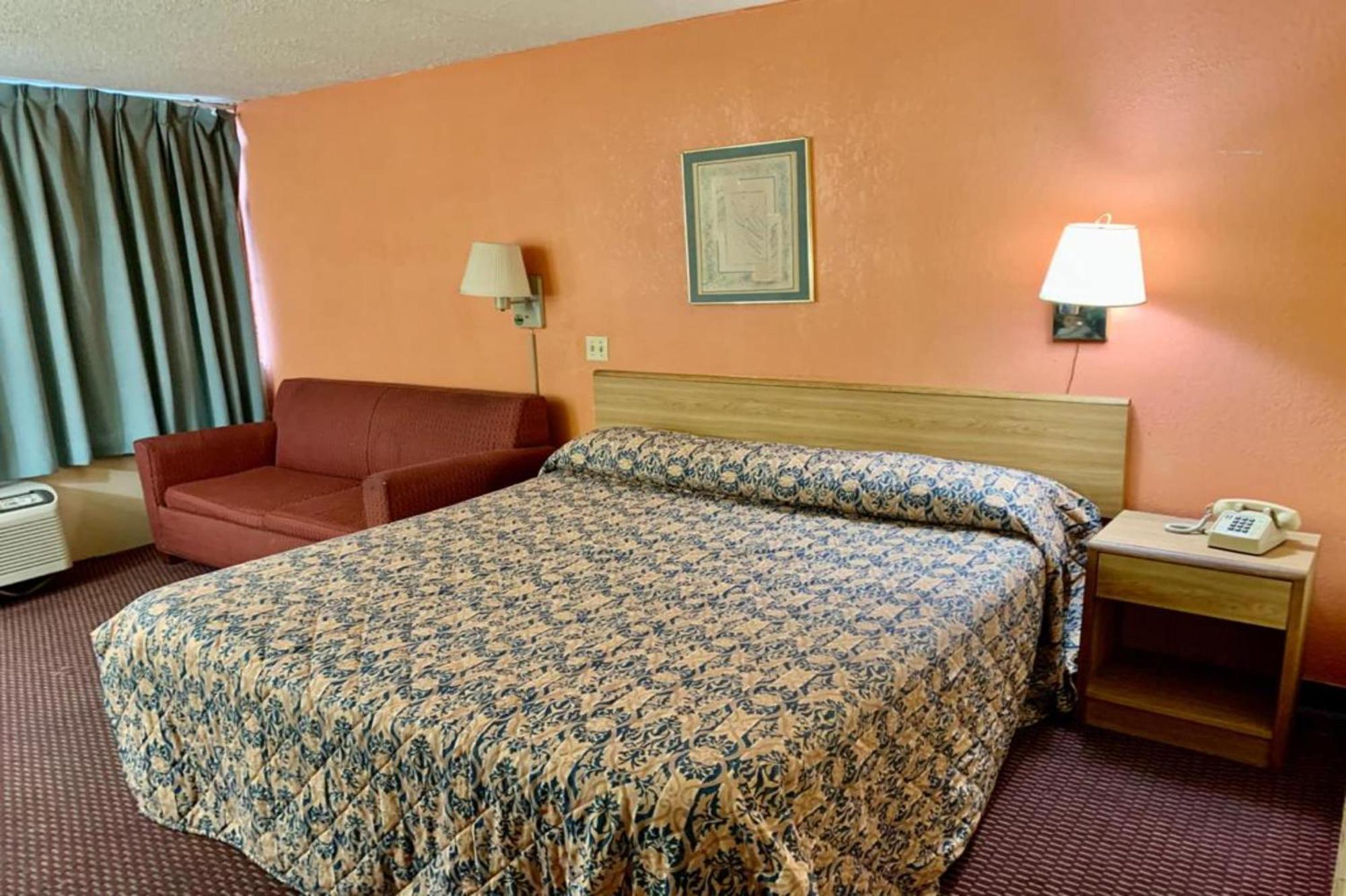 Red Carpet Inn & Suites Lima -Listing Partner Екстериор снимка