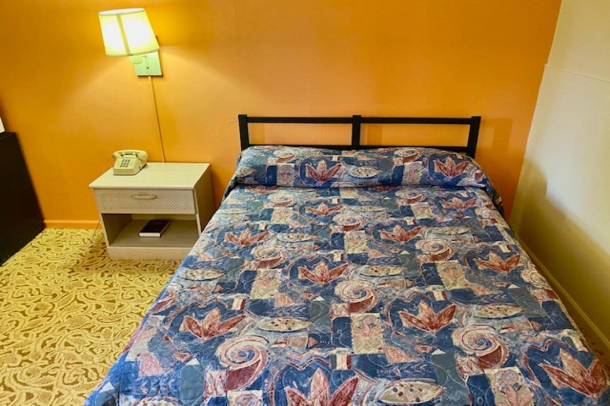 Red Carpet Inn & Suites Lima -Listing Partner Екстериор снимка