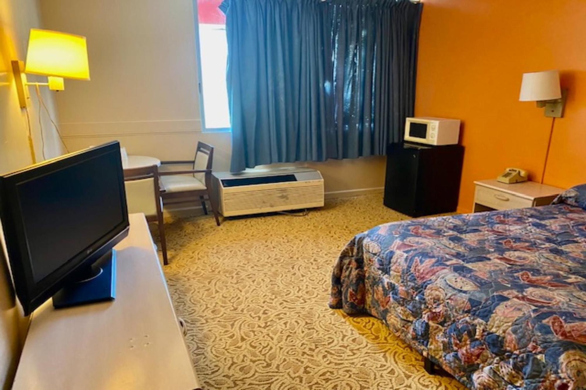 Red Carpet Inn & Suites Lima -Listing Partner Екстериор снимка