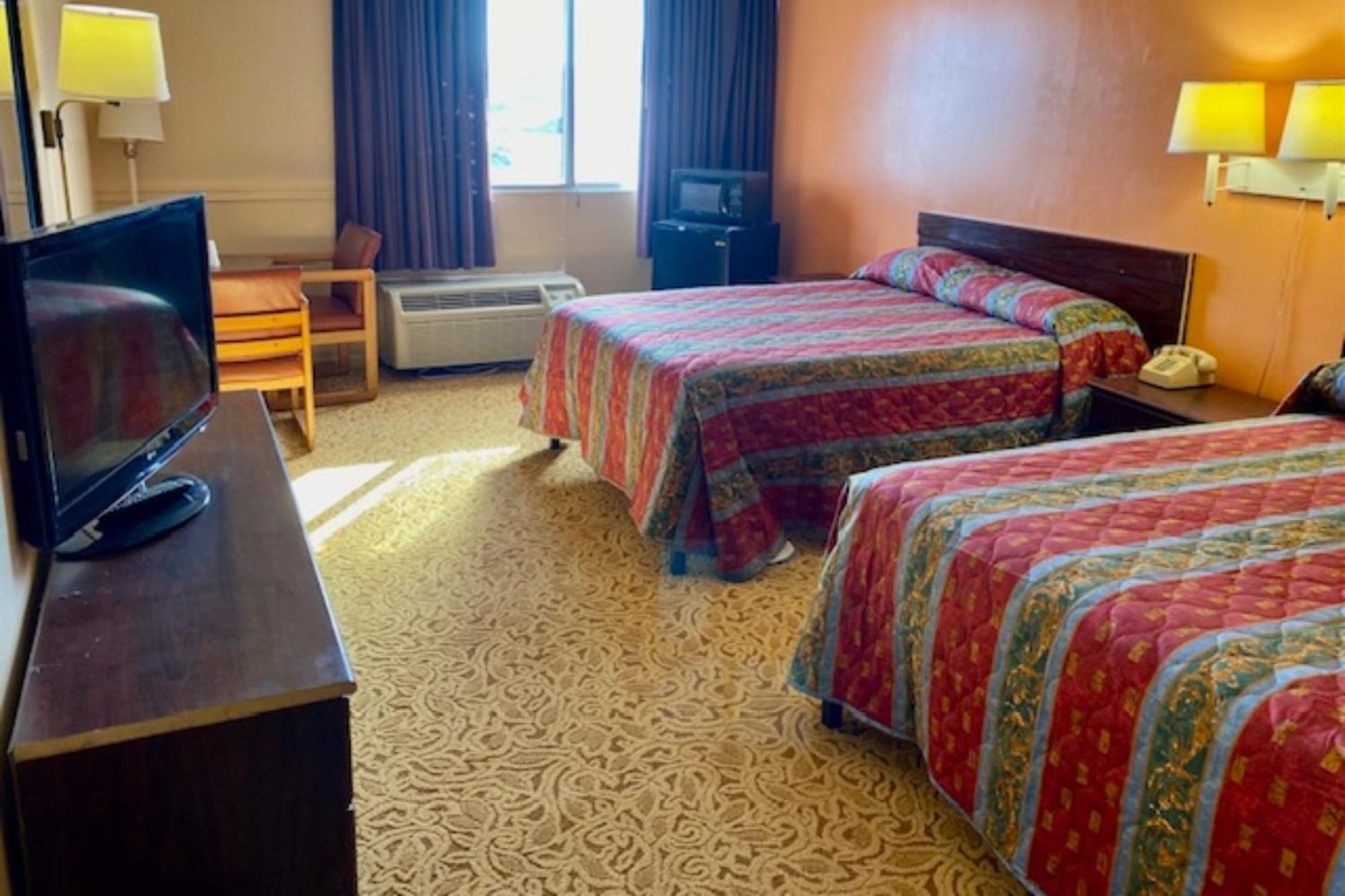 Red Carpet Inn & Suites Lima -Listing Partner Екстериор снимка